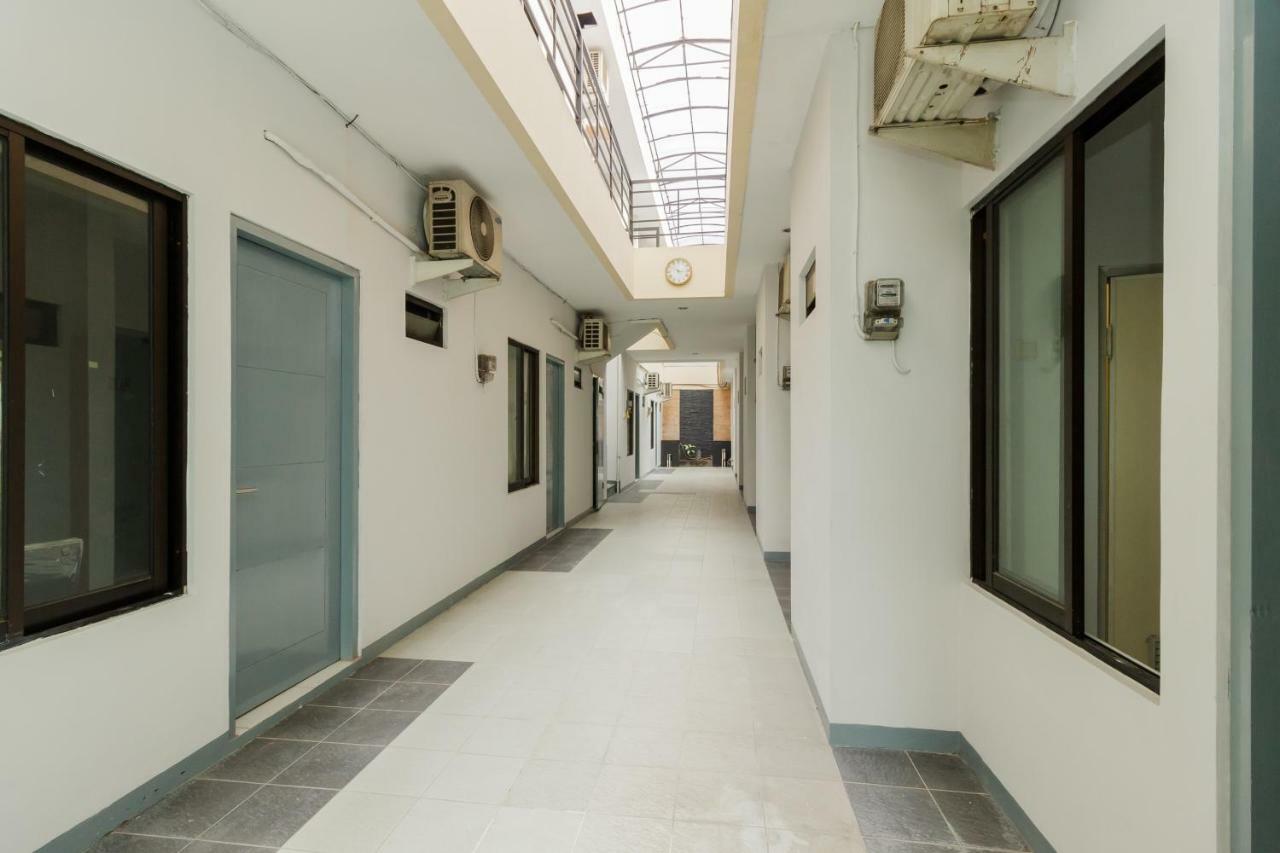 Reddoorz Syariah Near Pondok Indah Mall 3 Dżakarta Zewnętrze zdjęcie