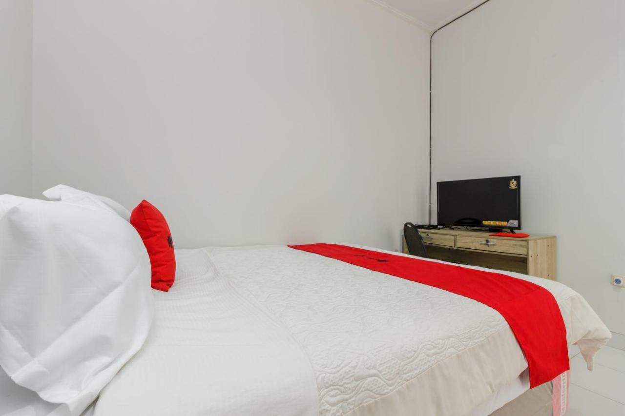 Reddoorz Syariah Near Pondok Indah Mall 3 Dżakarta Zewnętrze zdjęcie