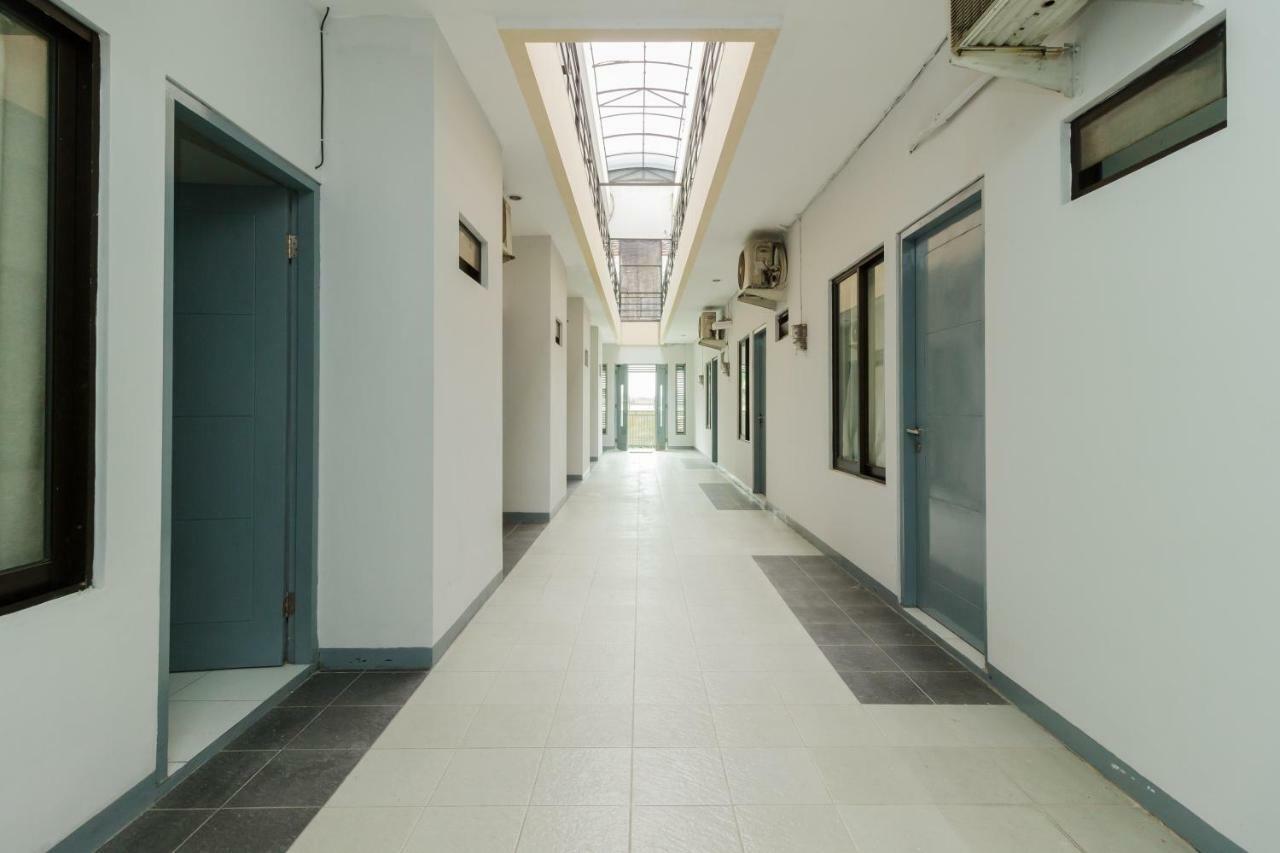 Reddoorz Syariah Near Pondok Indah Mall 3 Dżakarta Zewnętrze zdjęcie