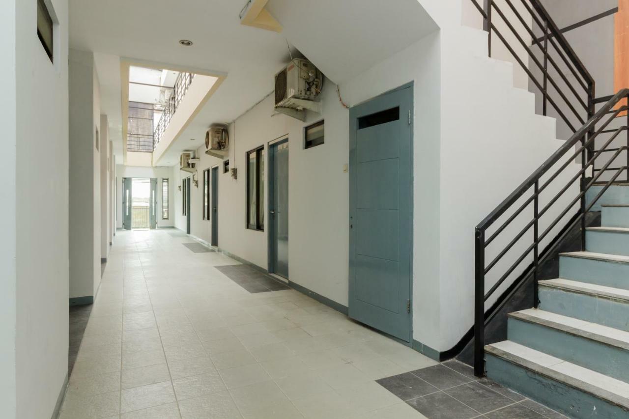 Reddoorz Syariah Near Pondok Indah Mall 3 Dżakarta Zewnętrze zdjęcie