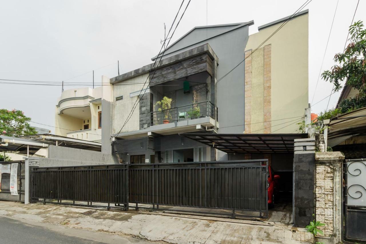 Reddoorz Syariah Near Pondok Indah Mall 3 Dżakarta Zewnętrze zdjęcie