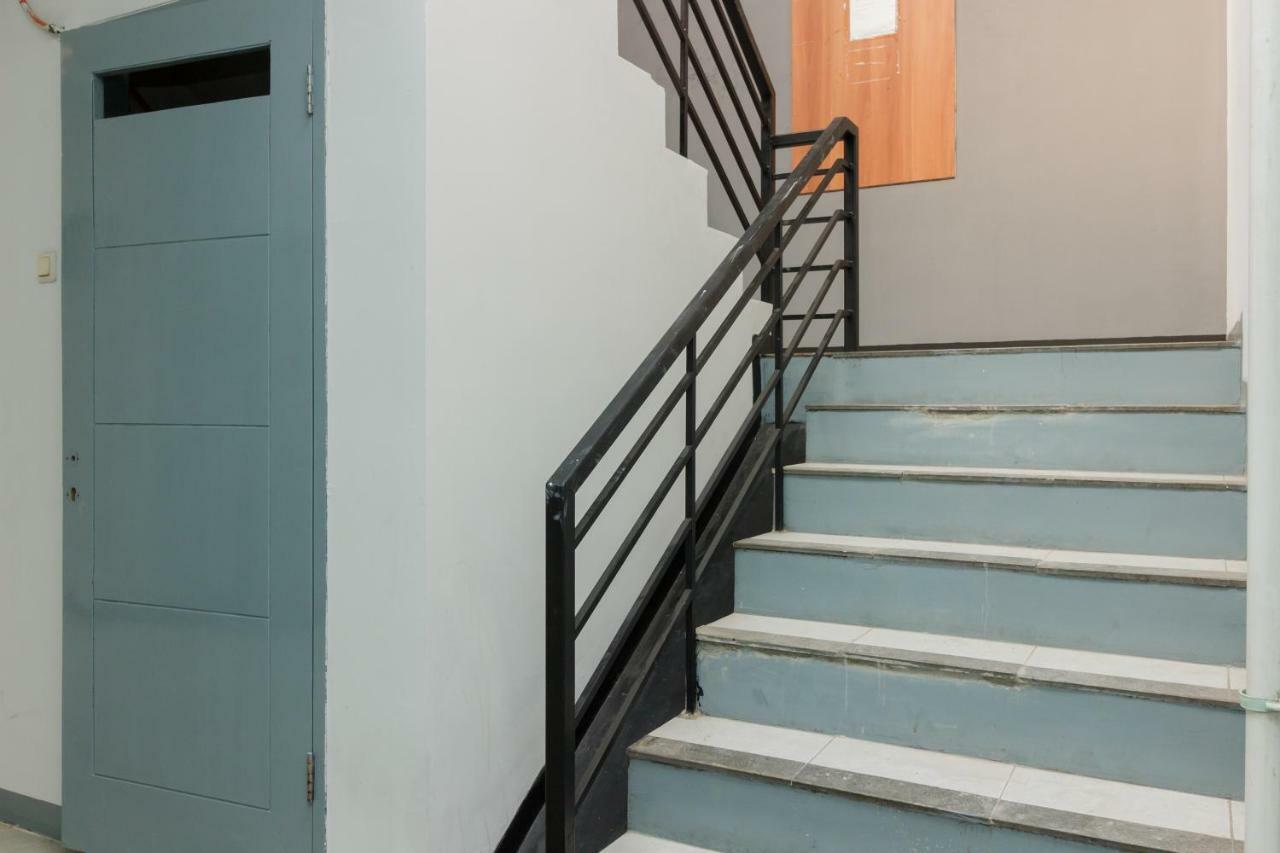 Reddoorz Syariah Near Pondok Indah Mall 3 Dżakarta Zewnętrze zdjęcie